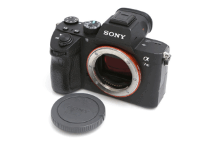 ソニー α7 III ILCE-7M3 ボディ