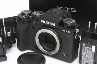 富士フイルム FUJIFILM X-T5 ボディ